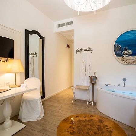 Rimini Suite Hotel Екстериор снимка